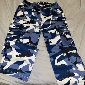 Womens blue army cargo pant .